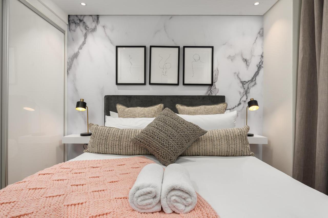 Luxury De Waterkant Apartments Cape Town Exterior photo